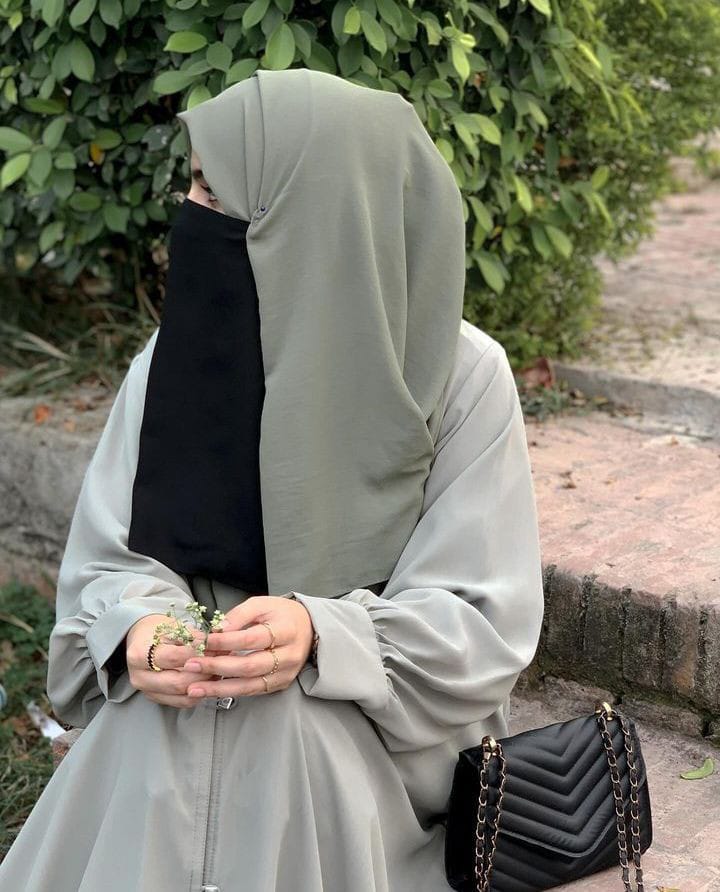 Hina Fahim